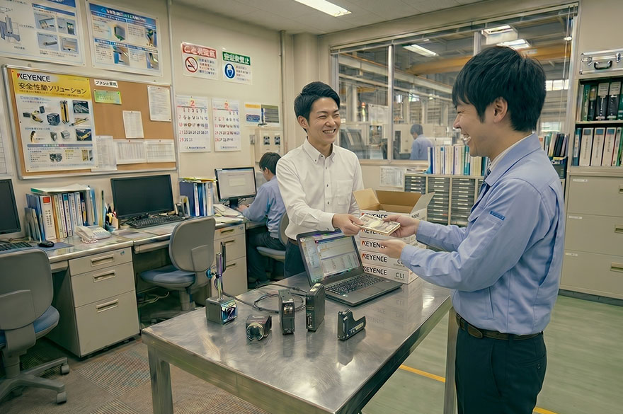 その場で現金にてお支払いイメージ画像