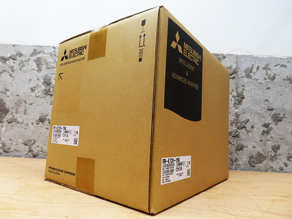 Mitsubishi 三菱電機 FR-E720-15K インバーター 2023年製 未使用品