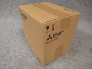 三菱電機 インバーター FR-E820-3.7K-1