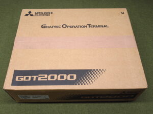 未開封品 三菱電機 MITSUBISHI GT2712-STBA 2023年製 表示器 GOT