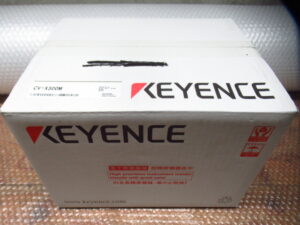 新品未使用 KEYENCE キーエンス CV-X300M 47万画素カメラ対応コントローラ