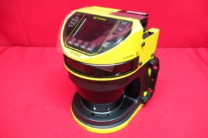 KEYENCE キーエンス セーフティレーザスキャナ SZ-V04 多機能タイプ 2023年製 現状品