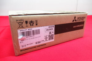 未使用 MITSUBISHI 三菱電機 GT2107-WTBD タッチパネル 2023年製