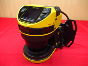 KEYENCE キーエンス セーフティレーザスキャナ 多機能タイプ SZ-V04 2023年製 / 18芯電源ケーブル 10m SZ-VP10 現状品
