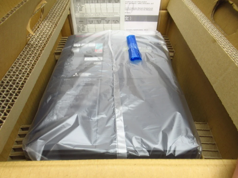 三菱電機 FR-A820-11K-1 元箱内収納・未開封保護袋