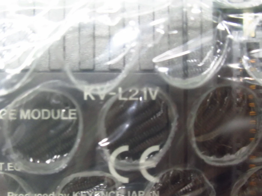 KEYENCE KV-L21V 本体型番刻印・CEマーク