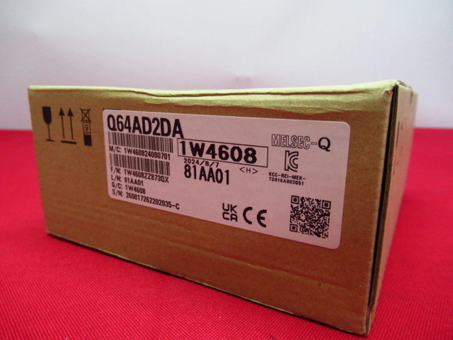 三菱電機 Q64AD2DA 元箱外装ラベル・2024年8月7日製造印字