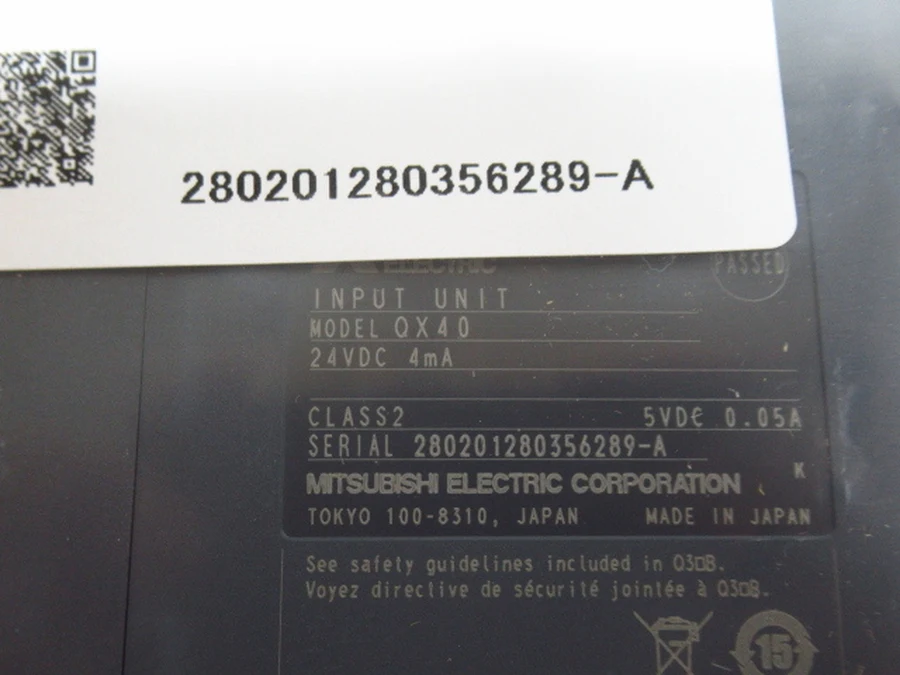 三菱電機 QX40 本体定格仕様銘板
