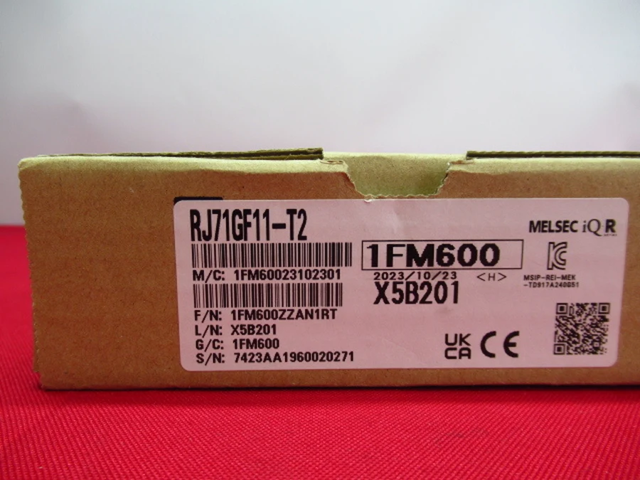 三菱電機 RJ71GF11-T2 元箱型番銘板ラベル