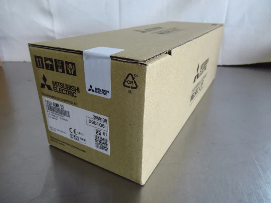 三菱電機 FX5U-80MR/ES 純正外箱全景・封印シール未開封