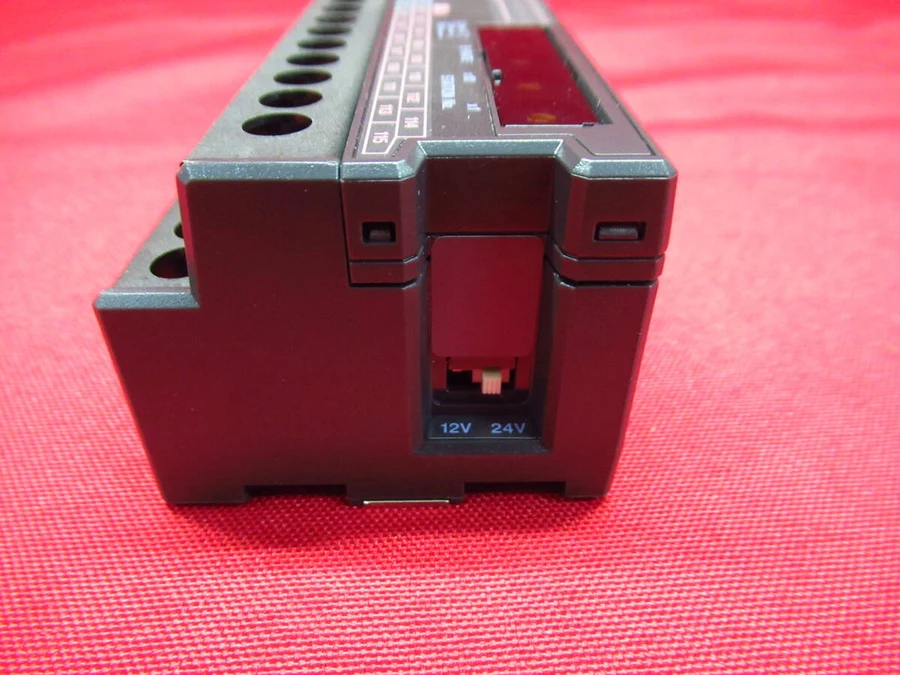 キーエンス KV-RC16BXT 12V/24V切替スイッチ