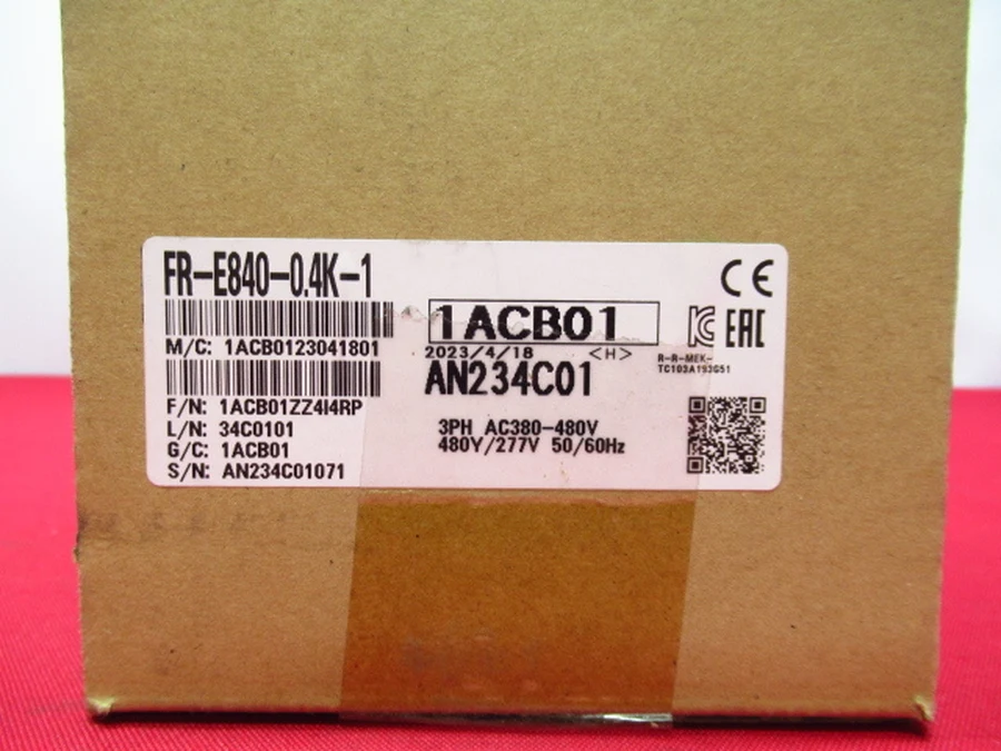 三菱電機 FR-E840-0.4K-1 外箱ラベル・型番刻印
